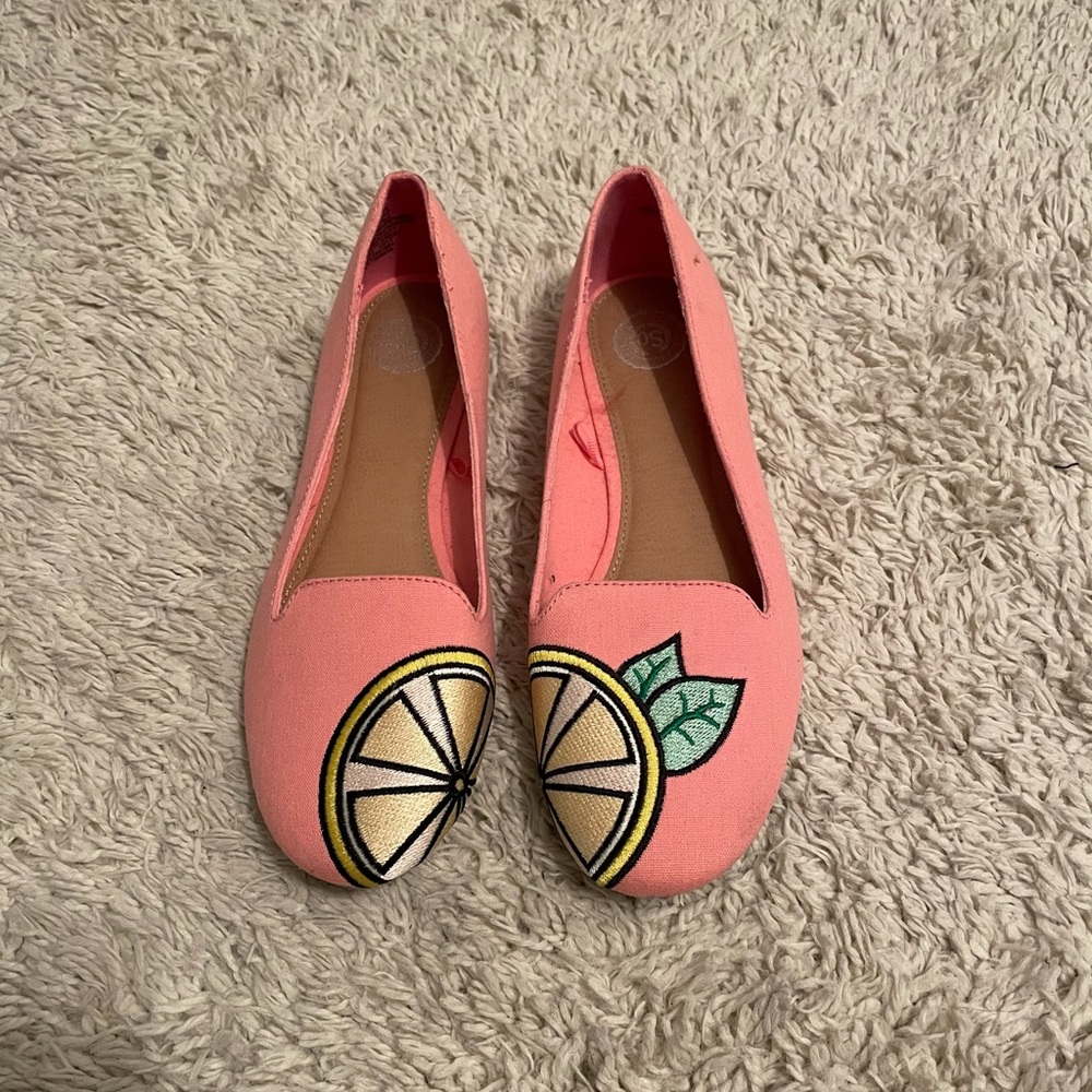 Summer Flat with Lemon Design